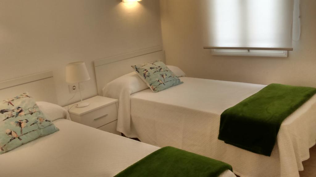 Grupoandria Villa Dora Cala'N Blanes  Pokój zdjęcie